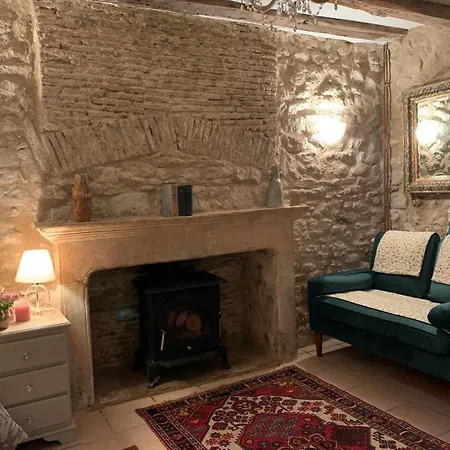 Apartment Idyllic Holidays In Rural Stunning French Countryside With Pool Antigny (Vienne)