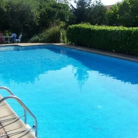 Idyllic Holidays In Rural Stunning French Countryside With Pool Apartment Antigny (Vienne)